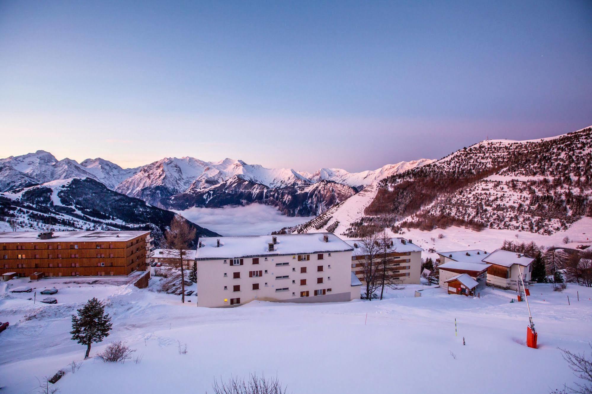 Langley Hotel Le Petit Prince Alpe d'Huez Kültér fotó